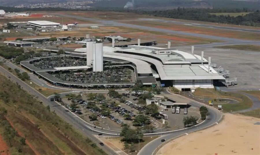 BH: Aeroporto de Confins suspende operações por problema na pista