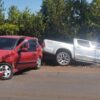 Acidente entre carro e caminhonete deixa dois feridos em Unaí