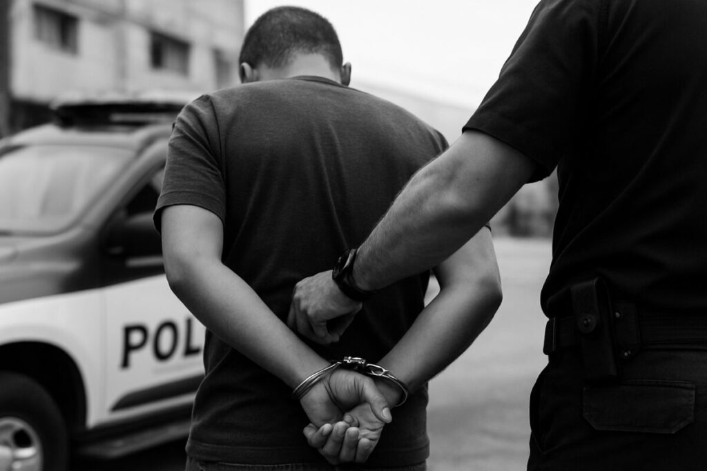 Foragido por matar duas pessoas na Bahia é preso em Unaí